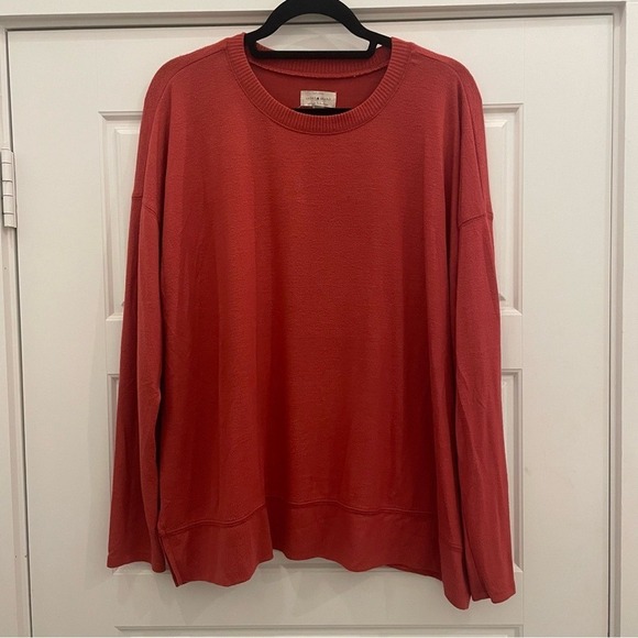 Lucky Brand Tops - Lucky Brand Red Crew‎ Neck Long Sleeve Pullover Sweatshirt XL TG